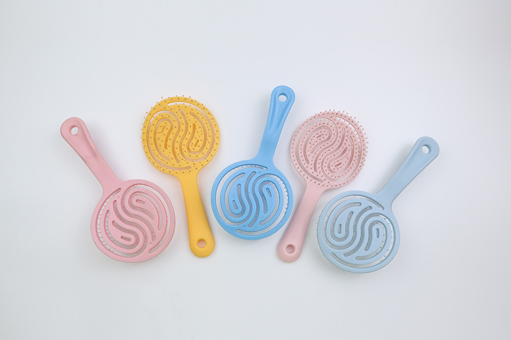Mini Hairbrush